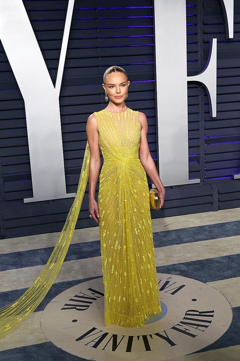 Kate Bosworth claims gold with sunshine gown