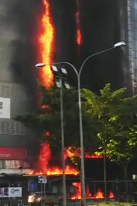 Fire breaks out at eight-storey warehouse in Jurong