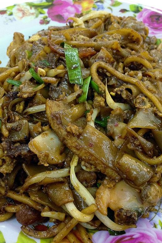 Learn to cook Armenian Street char kway teow for $30,000, recipe not included