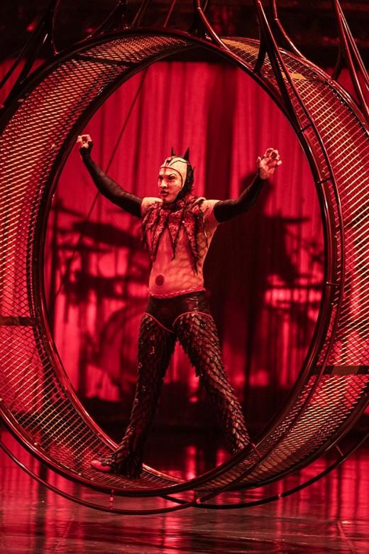 A test of both body and mind for Cirque du Soleil acrobat