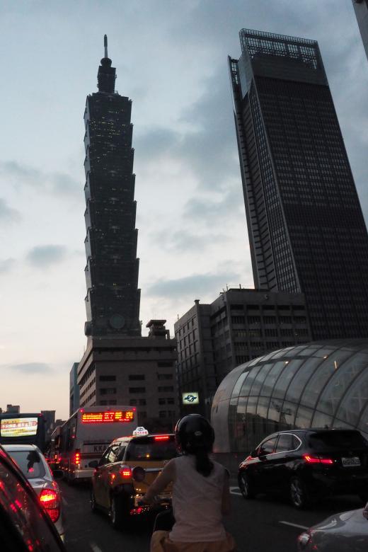 Taiwan probes massive power outage