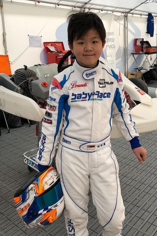 Young racer Christian in the footsteps of Schooling