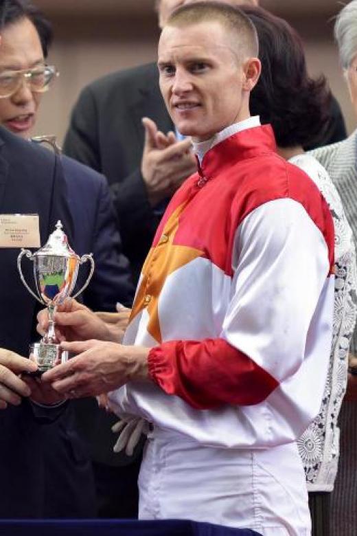 Purton seals second HK jockeys' title
