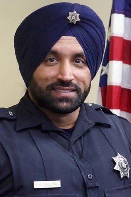 Thousands in Texas mourn Sikh sheriff’s deputy