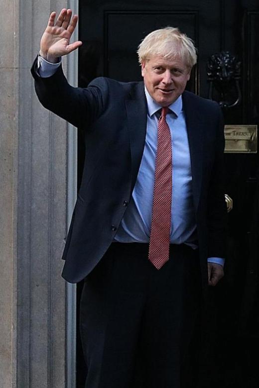 Boris Johnson facing rebellion from cabinet over no-deal Brexit 