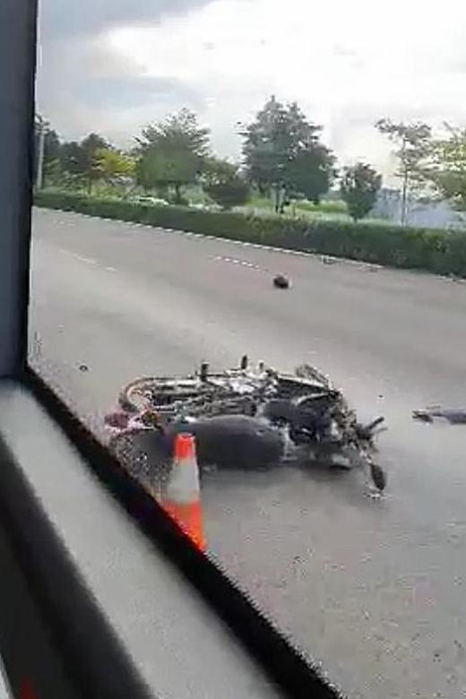 Two dead after collision between car and motorcycle on TPE