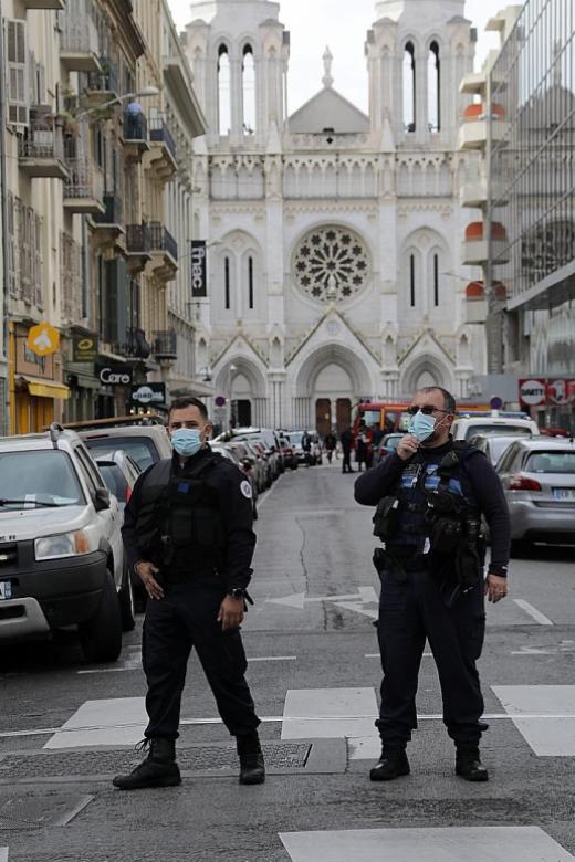 Church sexton among 3 killed in terror attack in France