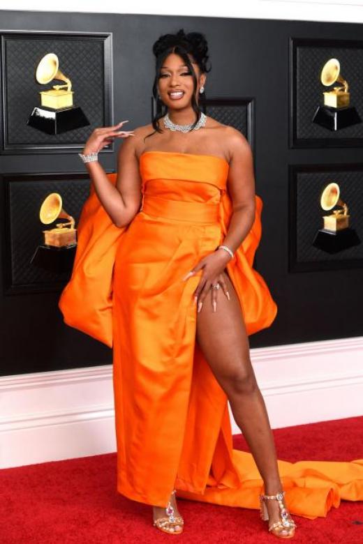 Music stars all decked out for big return to Grammys red carpet 