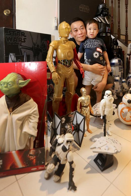 Man selling Star Wars collection in memory of his wife