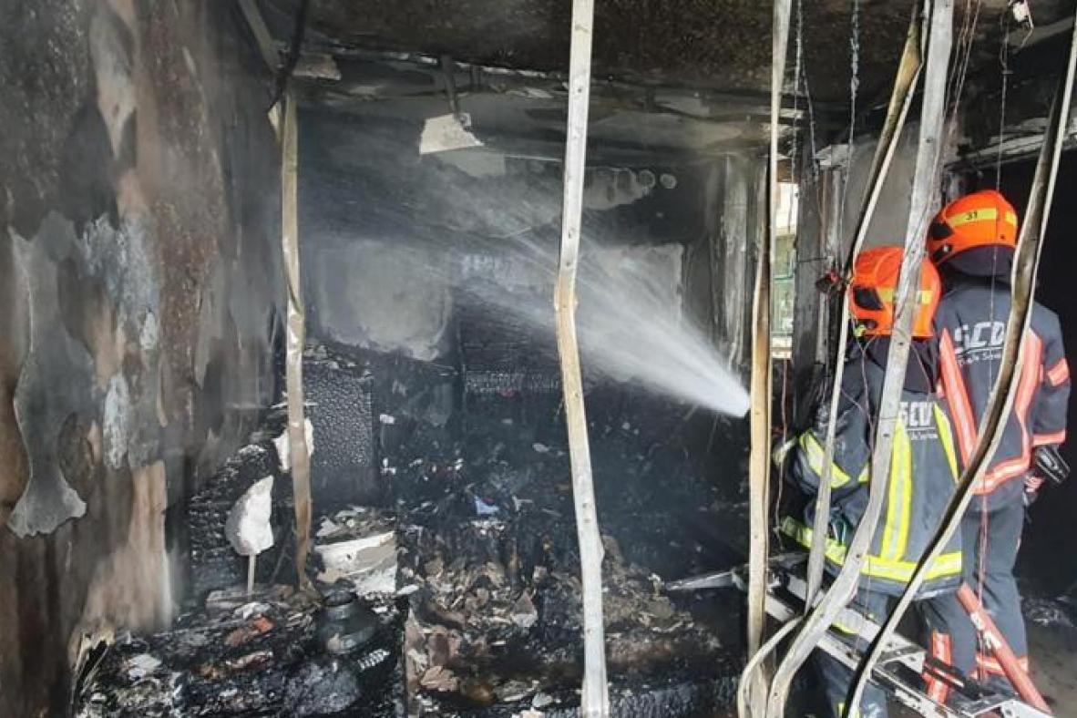 50 residents evacuated after fire breaks out in Woodlands flat, Latest ...