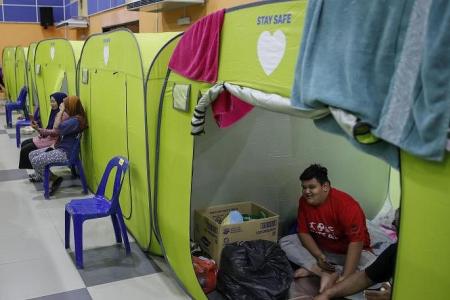 No respite for Malaysian flood victims, numbers climb to 53,000