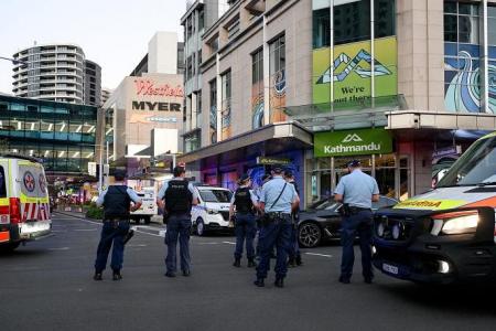 No motive found yet for killer shot dead after stabbing 6 people to death at Sydney mall