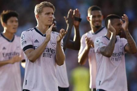 Odegaard leads Arsenal to top of the Premier League