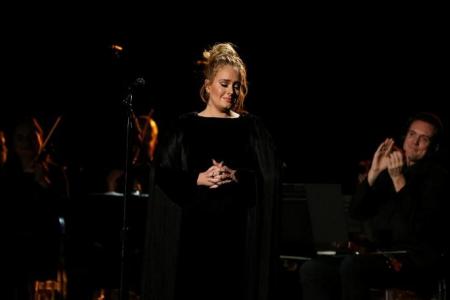 'Spectacular:' Adele fans rave as Vegas shows finally start