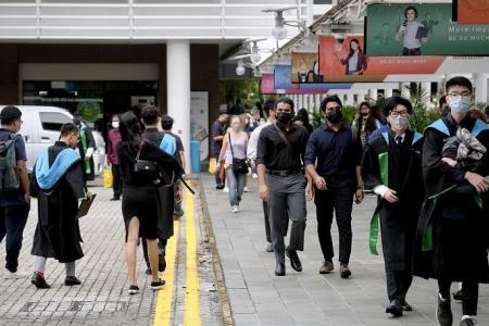 More fresh poly grads in full-time jobs with higher pay in 2023