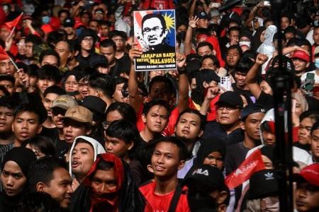 Supporters cheer as Anwar Ibrahim finally becomes Prime Minister