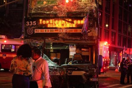 2 buses collide in New York, injuring at least 18 people