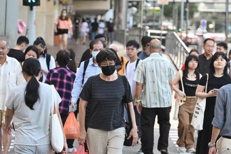 Covid-19 cases in S’pore top 56,000 in first week of December, people urged to wear masks in crowded places