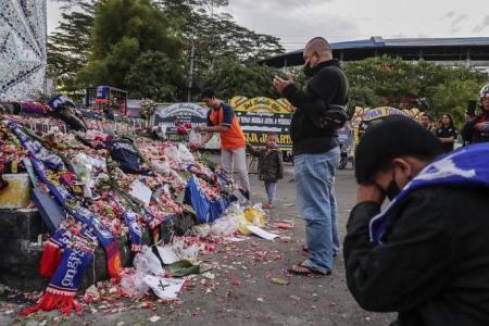 32 children among those dead in Malang stadium disaster; police chief sacked