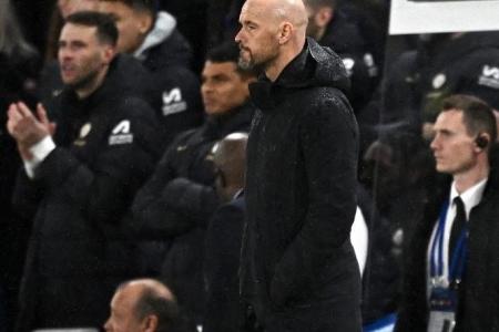 Ten Hag blames poor decisions for United's defeat to Chelsea