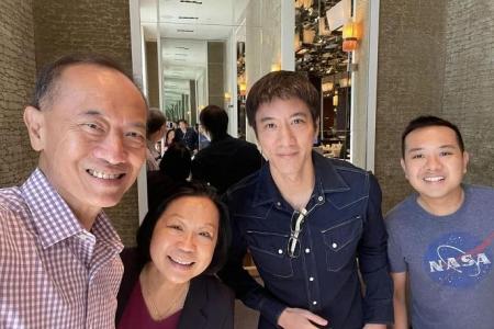 Former foreign minister George Yeo shares photos taken with singer Wang Leehom in Taipei