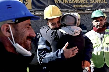 Teenager rescued from rubble in Turkey 10 days after quake 