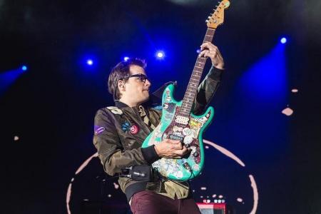 Weezer to perform in Singapore, their only South-east Asian tour stop, in October