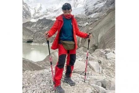 Malaysian grandmother makes it to Mount Everest base camp at age 73