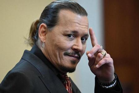 Johnny Depp to direct his first film in 25 years with Al Pacino co-producing