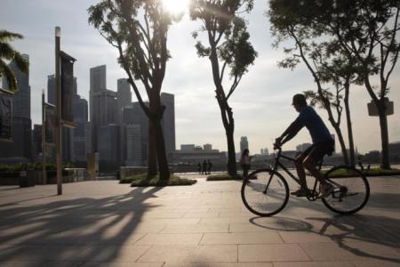 Why has it been so hot in S'pore and how will climate change affect conditions?