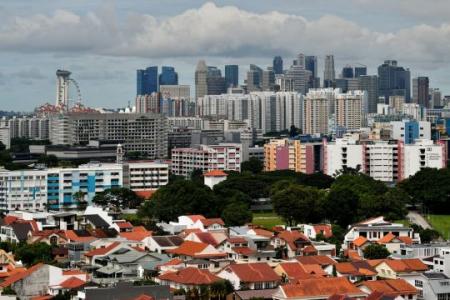 MAS warns Singapore households on rising mortgage debt