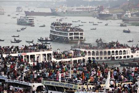 Bangladesh ferry carrying hundreds sinks
