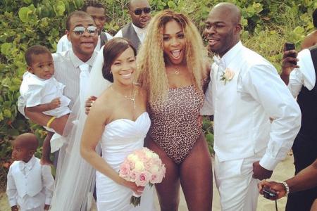 Serena Williams crashes a wedding ... in this outfit