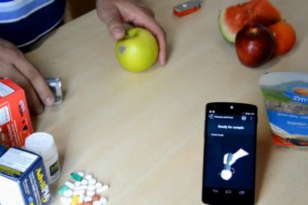 Cool Stuff: Scan your food with this thumb-sized gadget to see calories