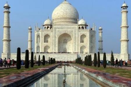 Taj Mahal to get mud pack treatment