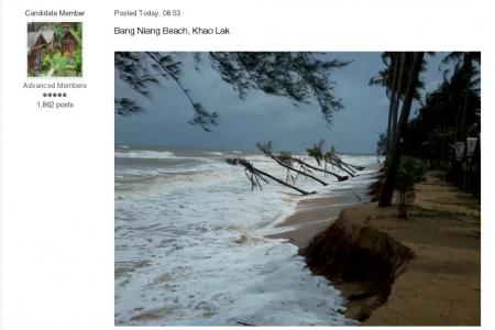 Freak waves batter south-west Thailand