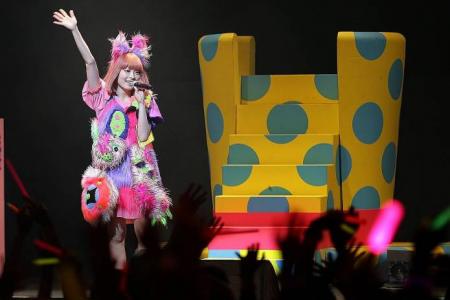 Kyary casts spell on S'pore