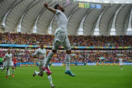 Algeria sink Korea 4-2 with 12-minute flourish