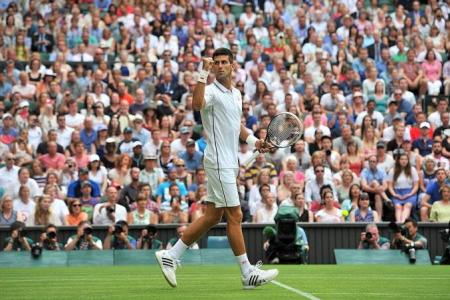 Djokovic cruises into Wimbledon second round