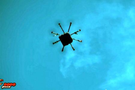 Russian chain delivers pizza by drone