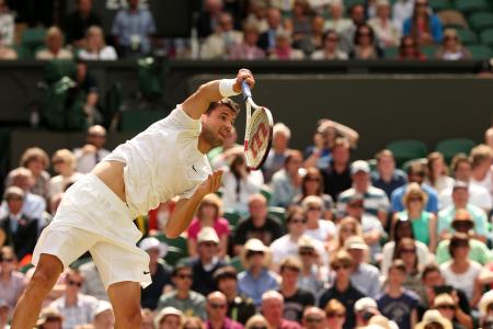 Dimitrov reaches maiden Wimbledon third round