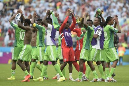 Nigerian president assures players over World Cup bonuses