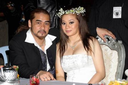 M'sian singer Awie probed for beating wife