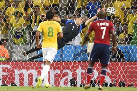 Luiz stars for Brazil with 35m free-kick
