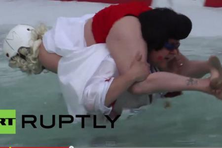 A wife carrying world championship.... for real