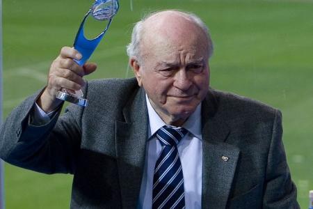 A legend moves on - Di Stefano dies, aged 88