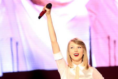 Taylor Swift's six suggestions to save the music industry