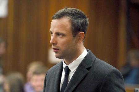 Pistorius breaks Twitter silence with tweets on love and pain