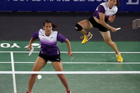 Shuttlers celebrate bronze medal in mixed team event