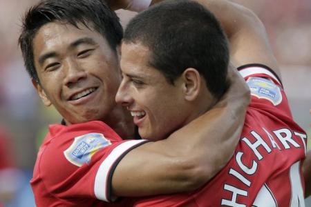 Transfer rumours round-up: Kagawa and Chicarito to Atletico?